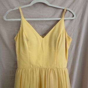 Maxi sleeveless yellow flowy dress
